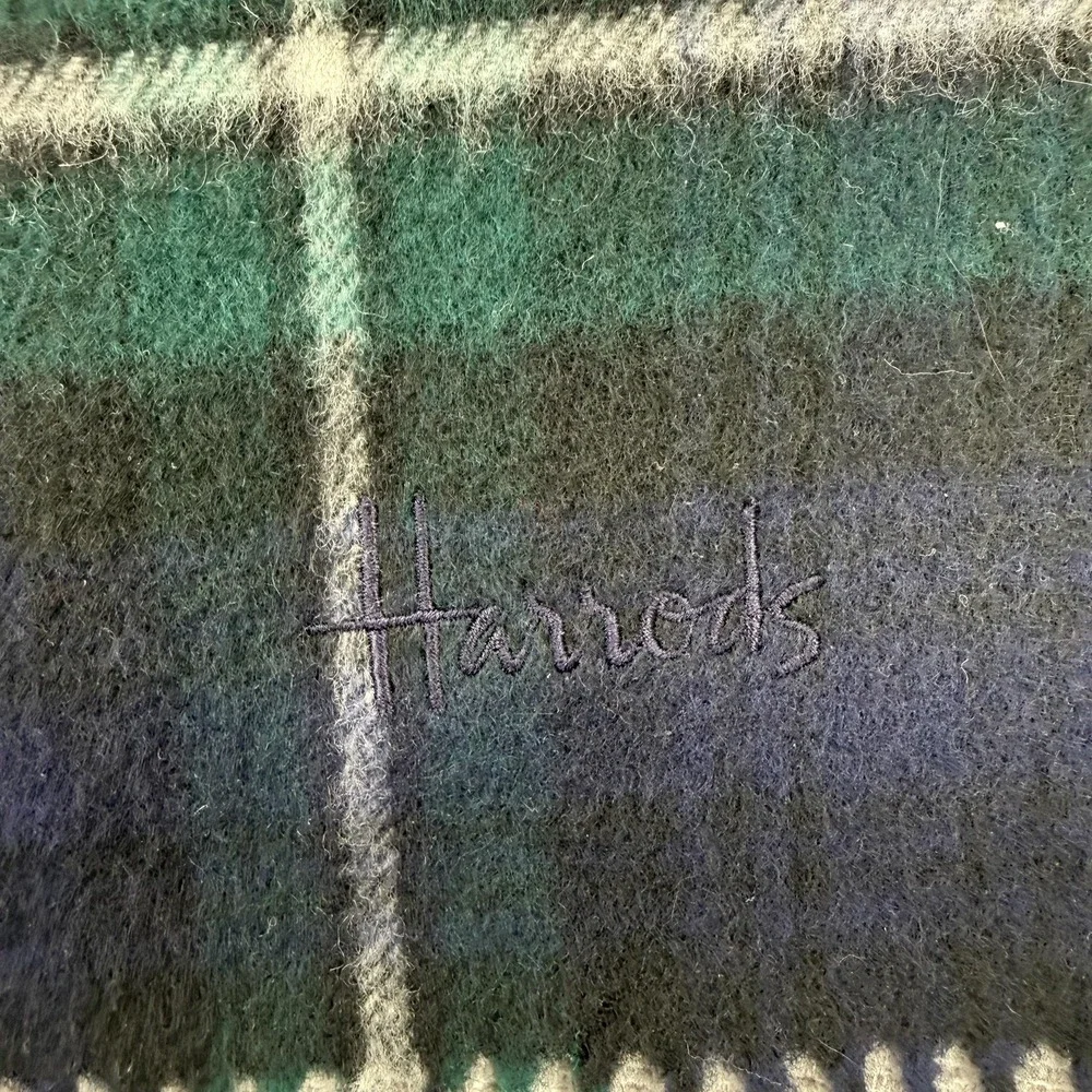 Harrods excellent no